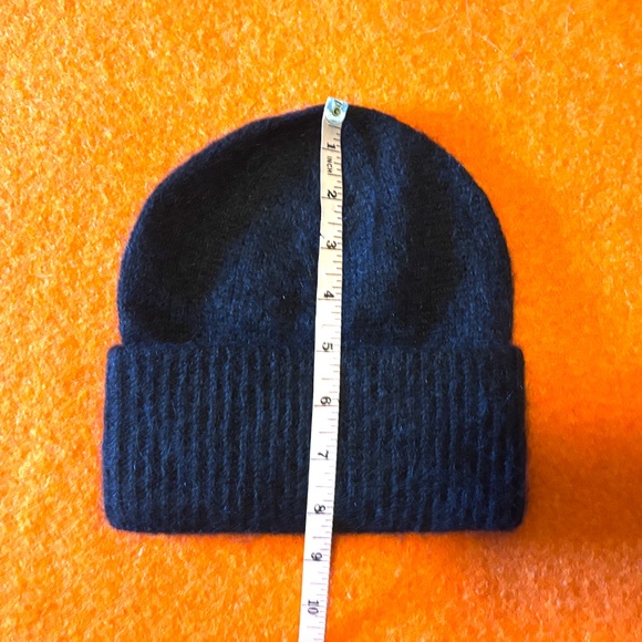 Navy blue minimalist wool alpaca mohair made hat beanie tuque in Italy NWT - Picture 7 of 7